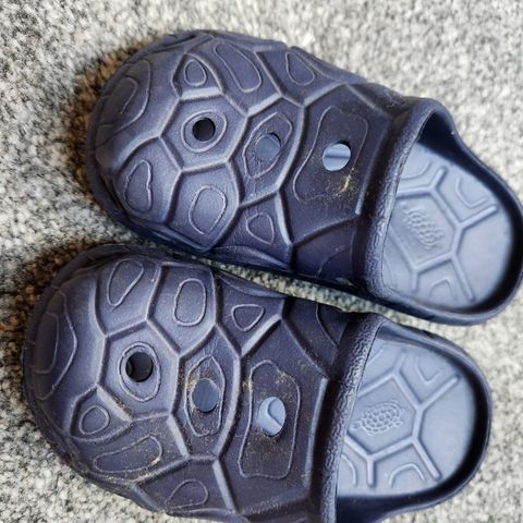 Slippers str 25