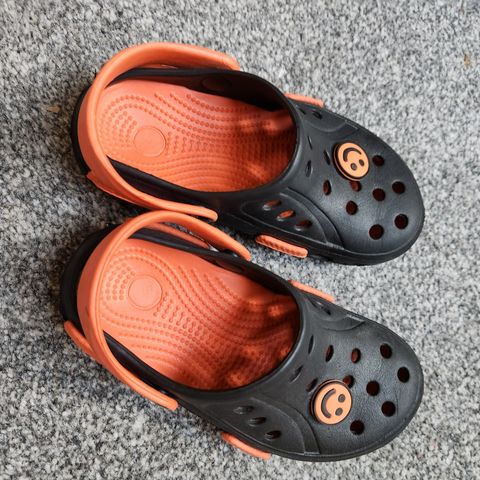 "Crocs" str 27