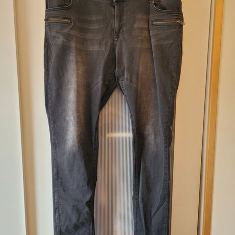 Gråsort stretch-jeans