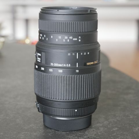 Sigma DG 70-300mm F4-5.6 Macro Nikon F-mount, Kun manuell fokus