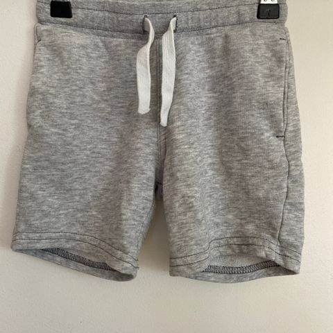 shorts for barn