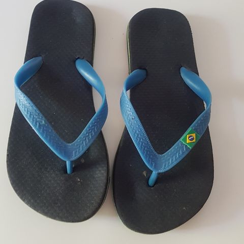 Havaianas str 33/34 selges.