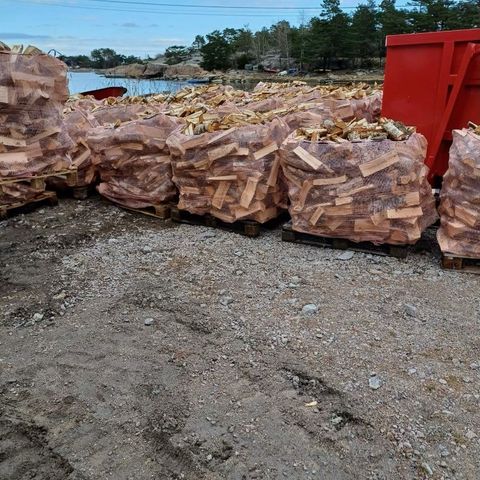 Tørr bjørkeved Vesterøy