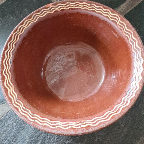 Gammek keramikk bakebolle