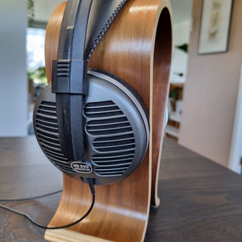 Sennheiser HD540 Reference. Ultraklenodie fra 80-tallet med nye puter!