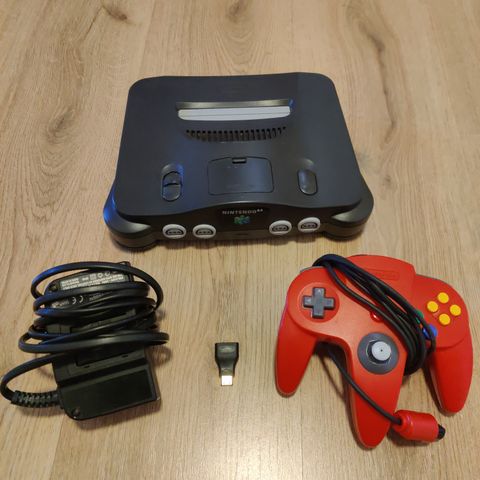 HDMI-modifisert Nintendo 64 med kontroll