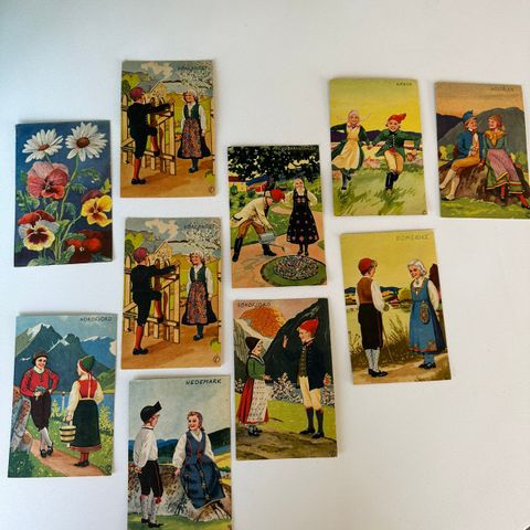 10 gamle postkort (9norske bunadskort med serienr.)