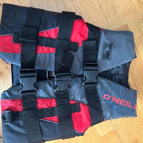 Vannaktivitets vest 30-40 kg