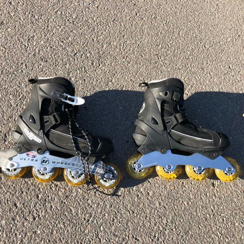 Rulleskøyter/rollerblades 43/44