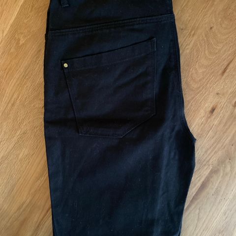 Only svart jeans slimfit str S