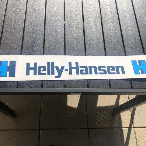 Retro 90-talls Helly-Hansen skilt