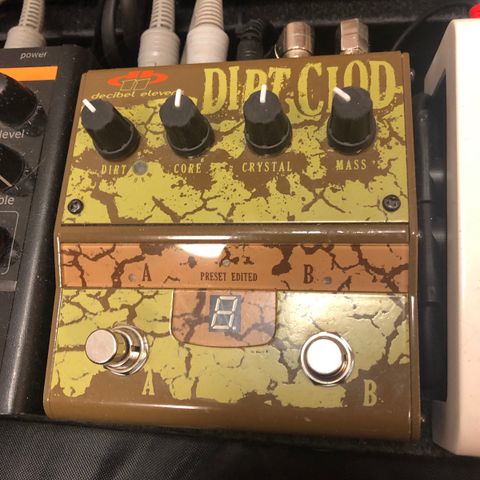 DB11 Dirt Clod (Analog Drive med MIDI)