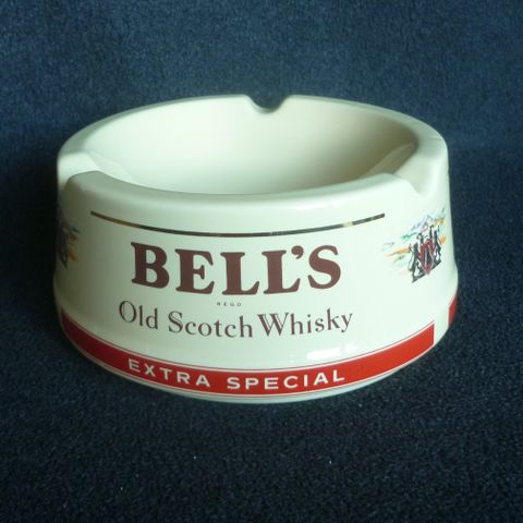 Vintage Bell`s Old Scotch Whiskey "pub" askebeger - Wade PDM keramikk.