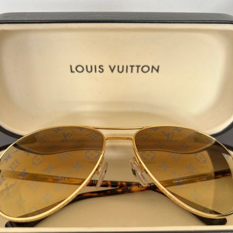Louis Vuitton Pilot Solbriller