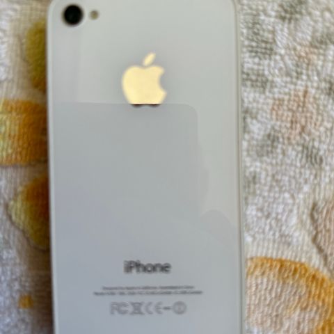 iPhone 4S  12,6GB  helt nytt batteri. 100%.