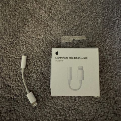 iPhone - Lightning to Headphone Jack - Adapter