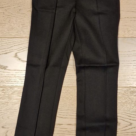 Ny bukse fra Mango Suit