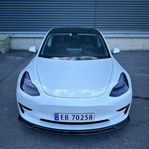 Telsa Model 3 Karbon Frontleppe