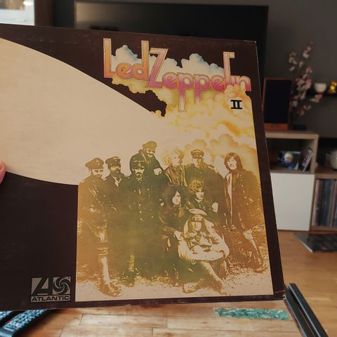 Led Zeppelin II vinyl