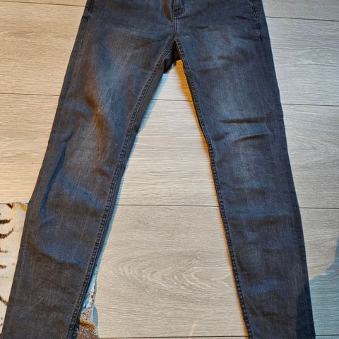 Pent brukt jeans fra Zara str 40