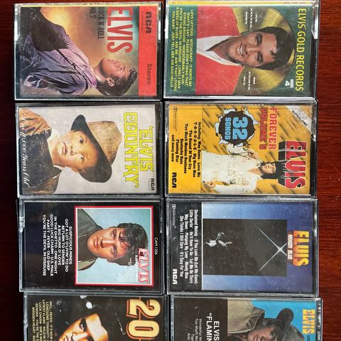 44 Elvis kassetter