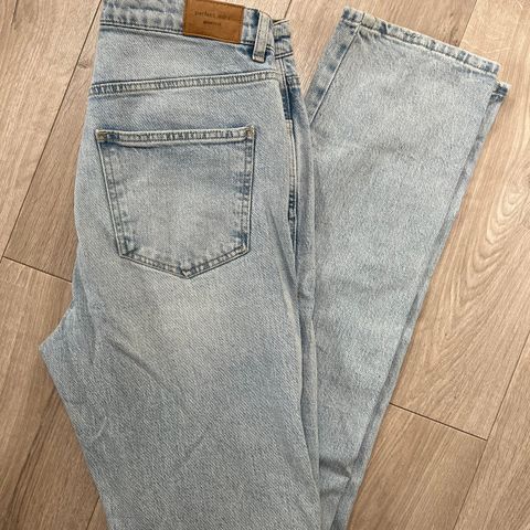 Jeans fra Gina Tricot, ny pris 599kr