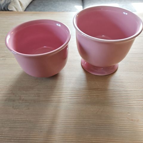 2 stk vintage rosa potteskjulere