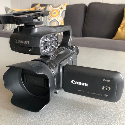 Videokamera HD, stativ, mikrofon