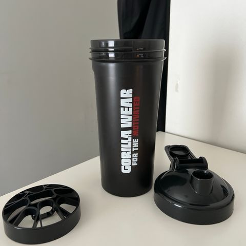 Helt ubrukt Gorilla Wear Shaker 1 liter