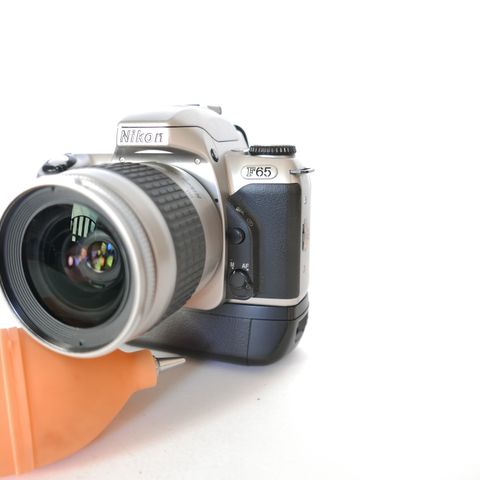 Nikon F65, grep,objektiv
