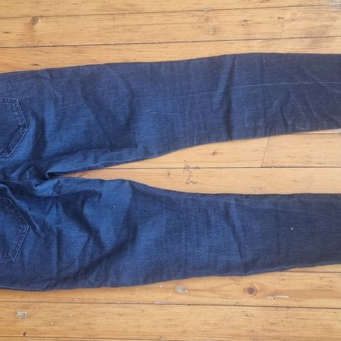 Jeans fra Vero Moda med glidelås på baksida