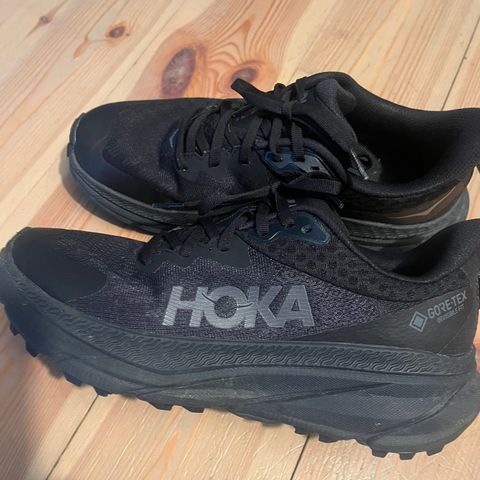 Hoka callenger ATR 7