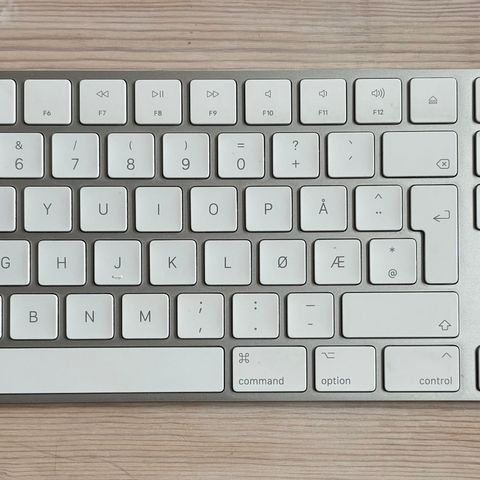 Apple Magic Keyboard med talltastatur – norsk