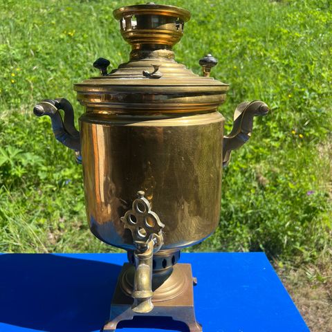 Antikk samovar (russisk tekoker)