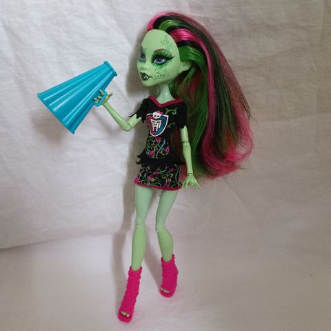 Monster High Venus McFlytrap dukke