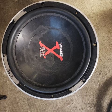 Kicker x12c