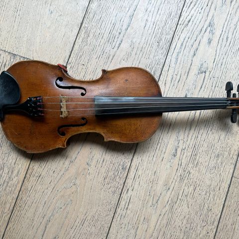 Gammel fiolin fra ca 1910