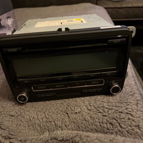 Volkswagen fold radio 20111 modell