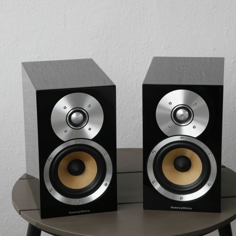 Bowers & Wilkins CM1