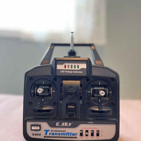 E-Sky 4 channel Transmitter til fly/helikopter o.l.