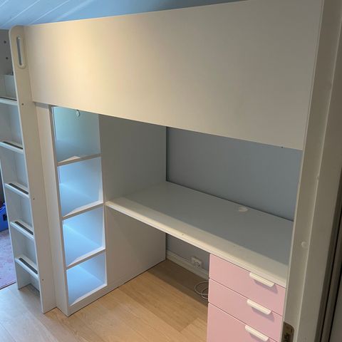 Ikea SMÅSTAD Loftsseng, hvit blekrosa/med skrivebord med 4 skuffer selges!!