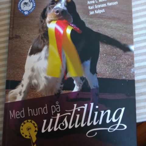 Med hund på utstilling