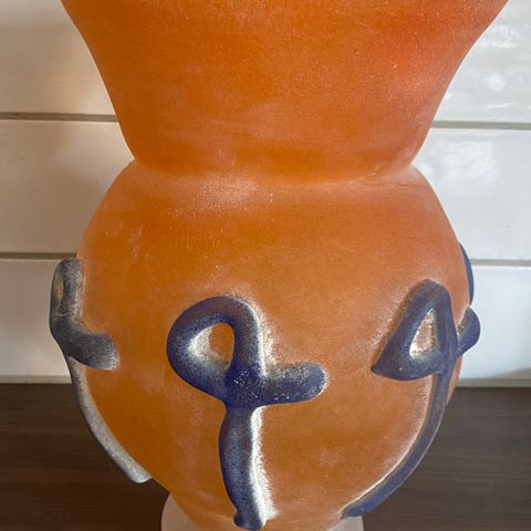 Vase fra 90 tallet