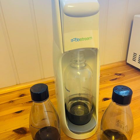 Sodastream-maskin med flasker