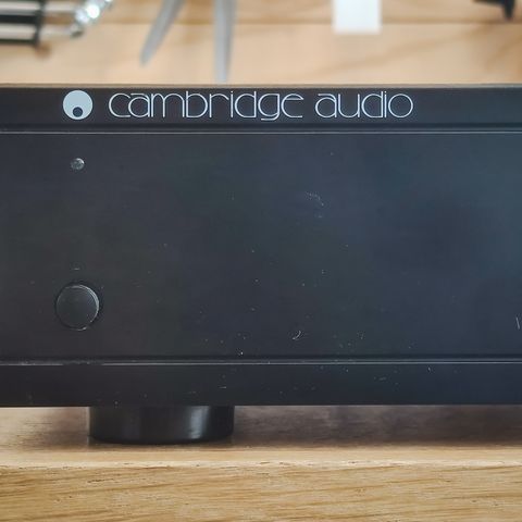 Cambridge Audio P500 Effektforsterker