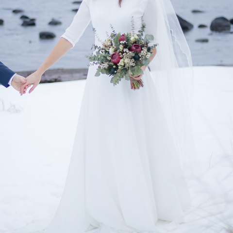 Elegant Brudekjole "Meghan Gown” av By Malina med fine detaljer