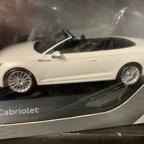 1:43 Audi  A5 Cabriolet