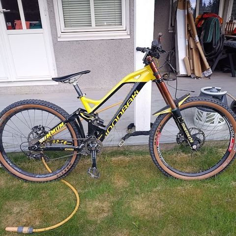 Mondraker Summum Pro Downhill Str. L 27.5