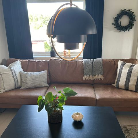 Luksuriøs sofa fra Lifestyle Home Collection inkl puff