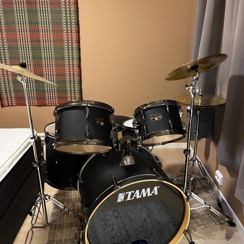 Tama Imperialstar kit Blacked out black